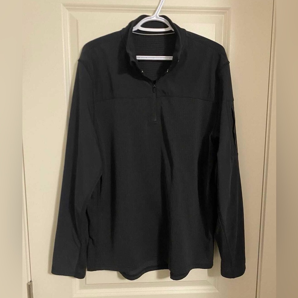 Ten Thousand Men’s Large Thermal Quarter Zip